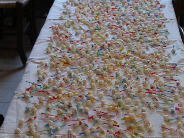 &Pi;&alpha;&rho;&alpha;&sigma;&kappa;&epsilon;&upsilon;ή &Zeta;&alpha;&chi;&alpha;&rho;&omega;&tau;ή&sigmaf; &Mu;&alpha;&nu;&tau;&iota;&nu;ά&delta;&alpha;&sigmaf;