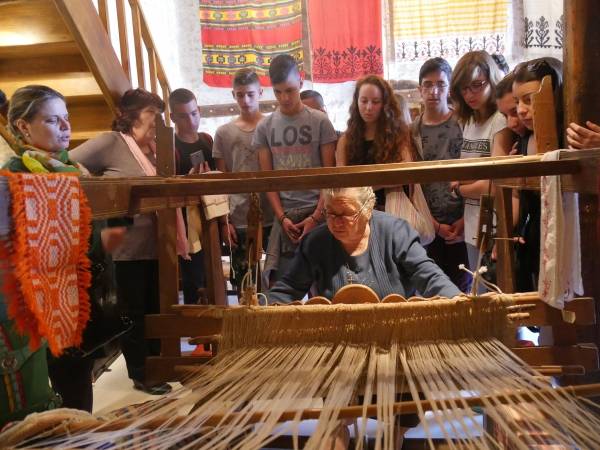 &Epsilon;&kappa;&pi;&alpha;&iota;&delta;&epsilon;&upsilon;&tau;&iota;&kappa;ή &epsilon;&kappa;&delta;&rho;&omicron;&mu;ή &tau;ά&xi;&epsilon;&omega;&nu; &tau;&omicron;&upsilon; &Kappa;&alpha;&pi;&epsilon;&tau;&alpha;&nu;ά&kappa;&epsilon;&iota;&omicron;&upsilon; &Gamma;&upsilon;&mu;&nu;&alpha;&sigma;ί&omicron;&upsilon; &sigma;&tau;&omicron; Ί&nu;&iota;